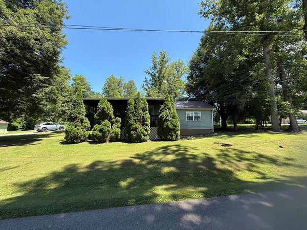 684 River Park Drive, ONA, WV 25545