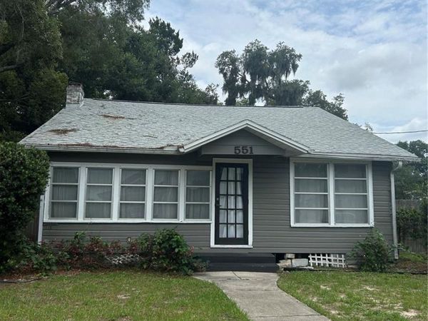 551 E 9TH AVENUE , MOUNT DORA, FL 32757