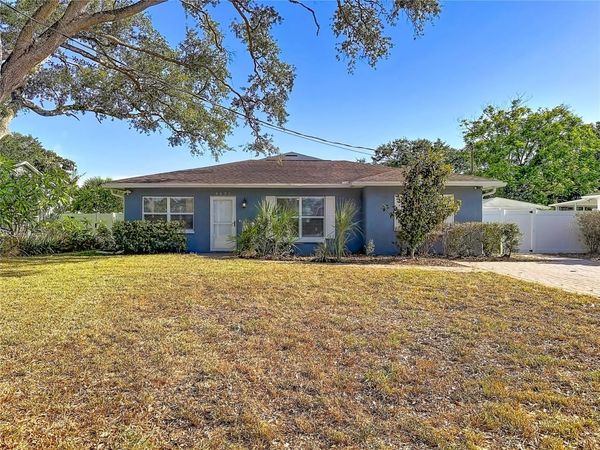 4431 W BAY VILLA AVENUE , TAMPA, FL 33611