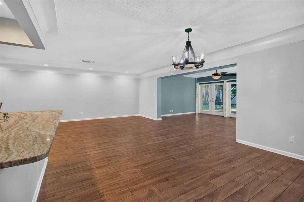 8094 12th Avenue S, Saint Petersburg, FL 33707 Photo