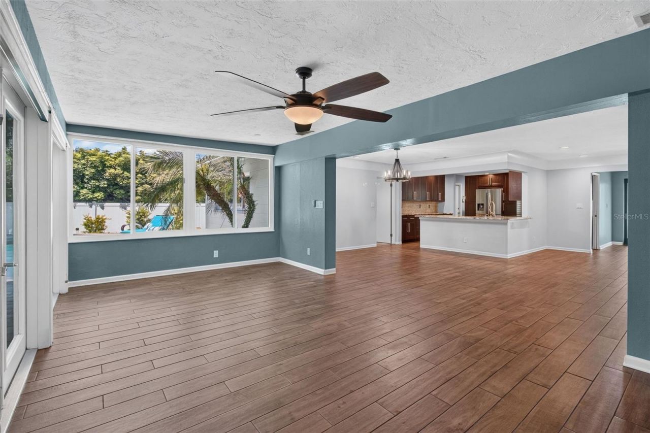8094 12th Avenue S, Saint Petersburg, FL 33707 Photo