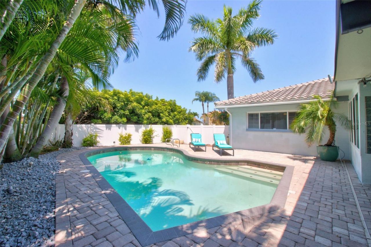 8094 12th Avenue S, Saint Petersburg, FL 33707 Photo