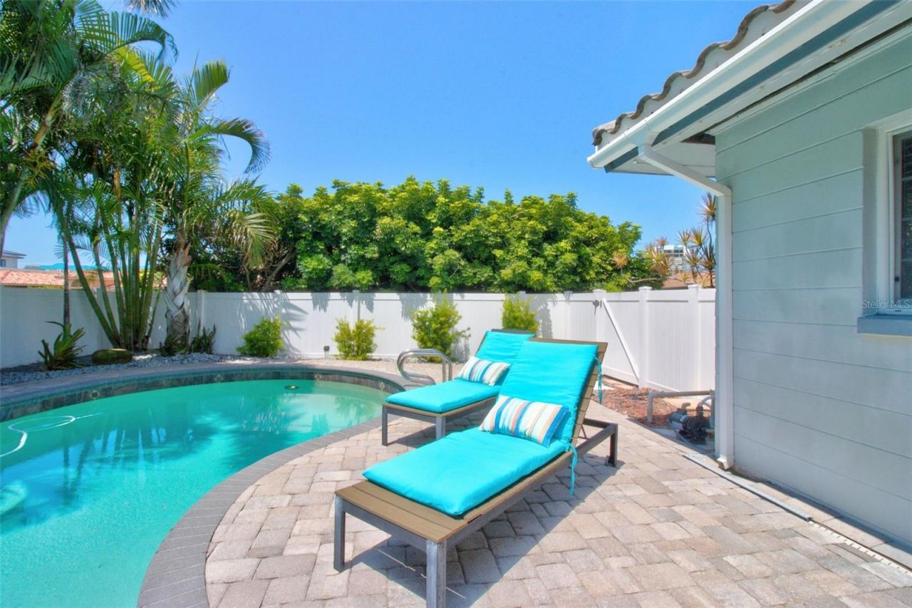 8094 12th Avenue S, Saint Petersburg, FL 33707 Photo
