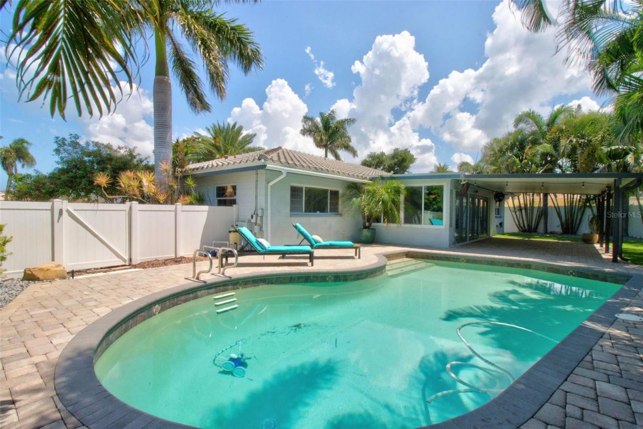 8094 12th Avenue S, Saint Petersburg, FL 33707 Photo