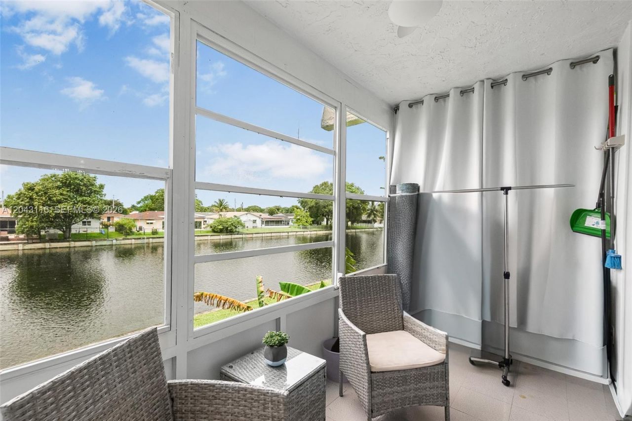 9360 Lime Bay Blvd , Unit 202, Tamarac, FL 33321 Photo