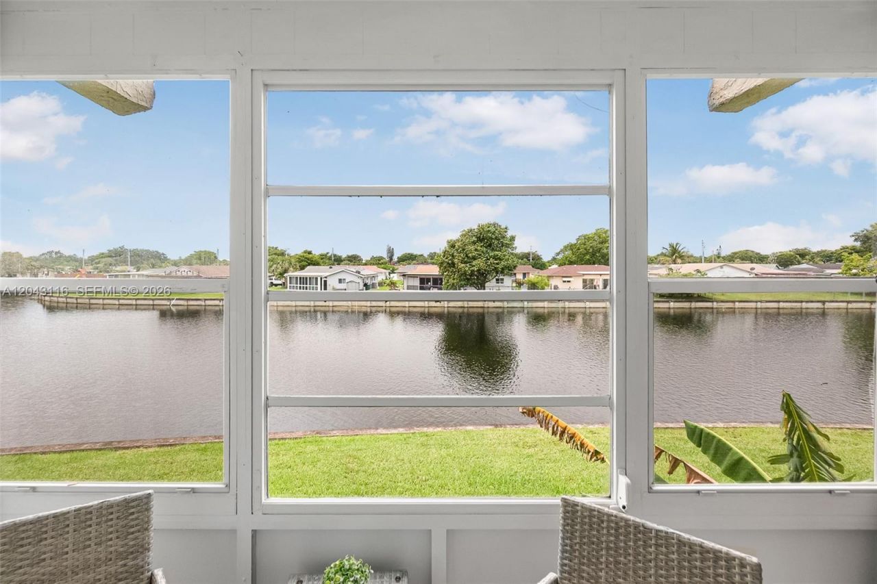 9360 Lime Bay Blvd , Unit 202, Tamarac, FL 33321 Photo