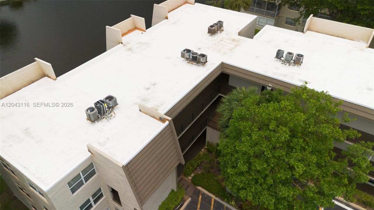 9360 Lime Bay Blvd , Unit 202, Tamarac, FL 33321 Photo