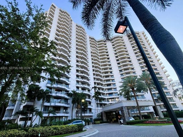 3300 NE 191st St , Unit 211, Aventura, FL 33180