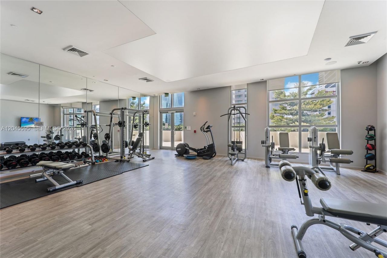 1100 S Miami Ave , Unit 2504, Miami, FL 33130 Photo