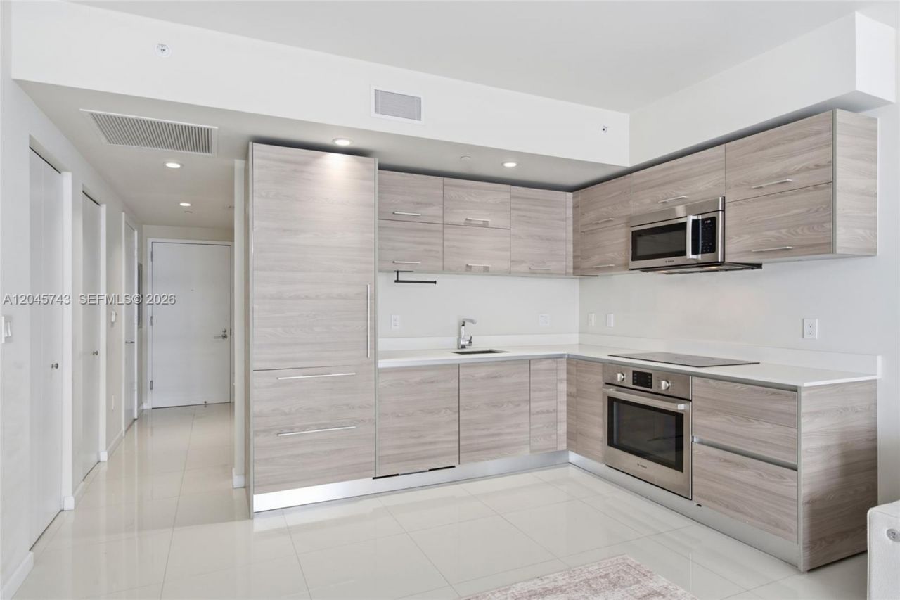 1300 S Miami Ave, Unit 4108, Miami, FL 33130 Photo