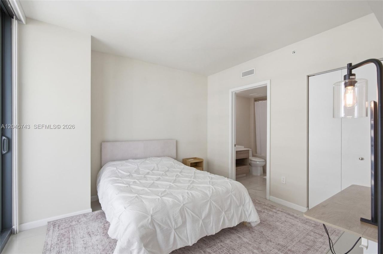 1300 S Miami Ave, Unit 4108, Miami, FL 33130 Photo