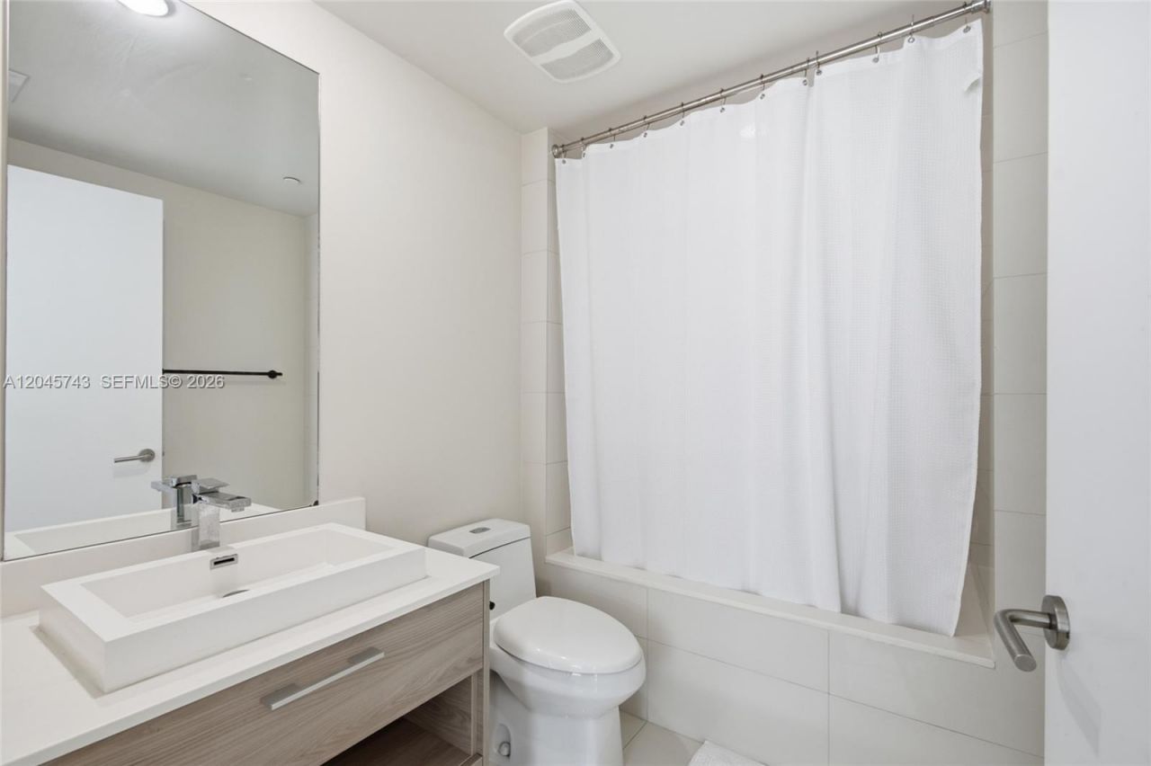 1300 S Miami Ave, Unit 4108, Miami, FL 33130 Photo