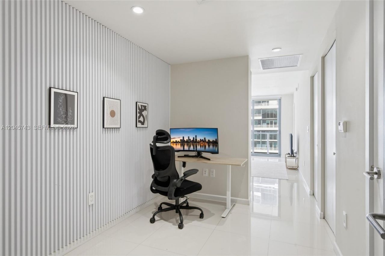 1300 S Miami Ave, Unit 4108, Miami, FL 33130 Photo
