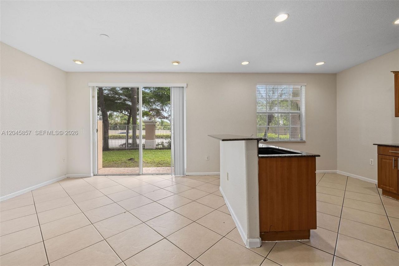 8401 SW 25th Ct , Unit 106, Miramar, FL 33025 Photo