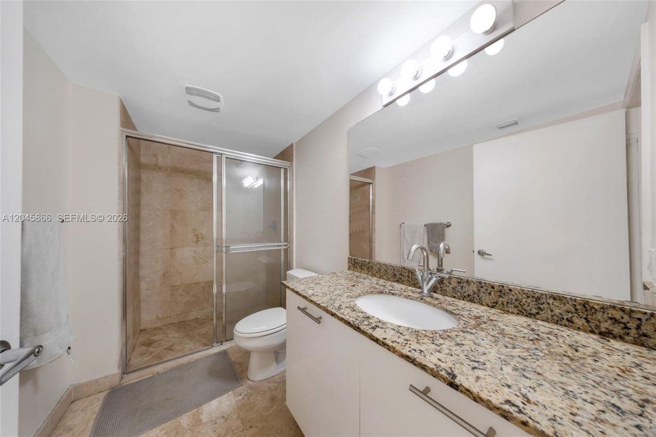 41 SE 5th St, Unit 502, Miami, FL 33131 Photo