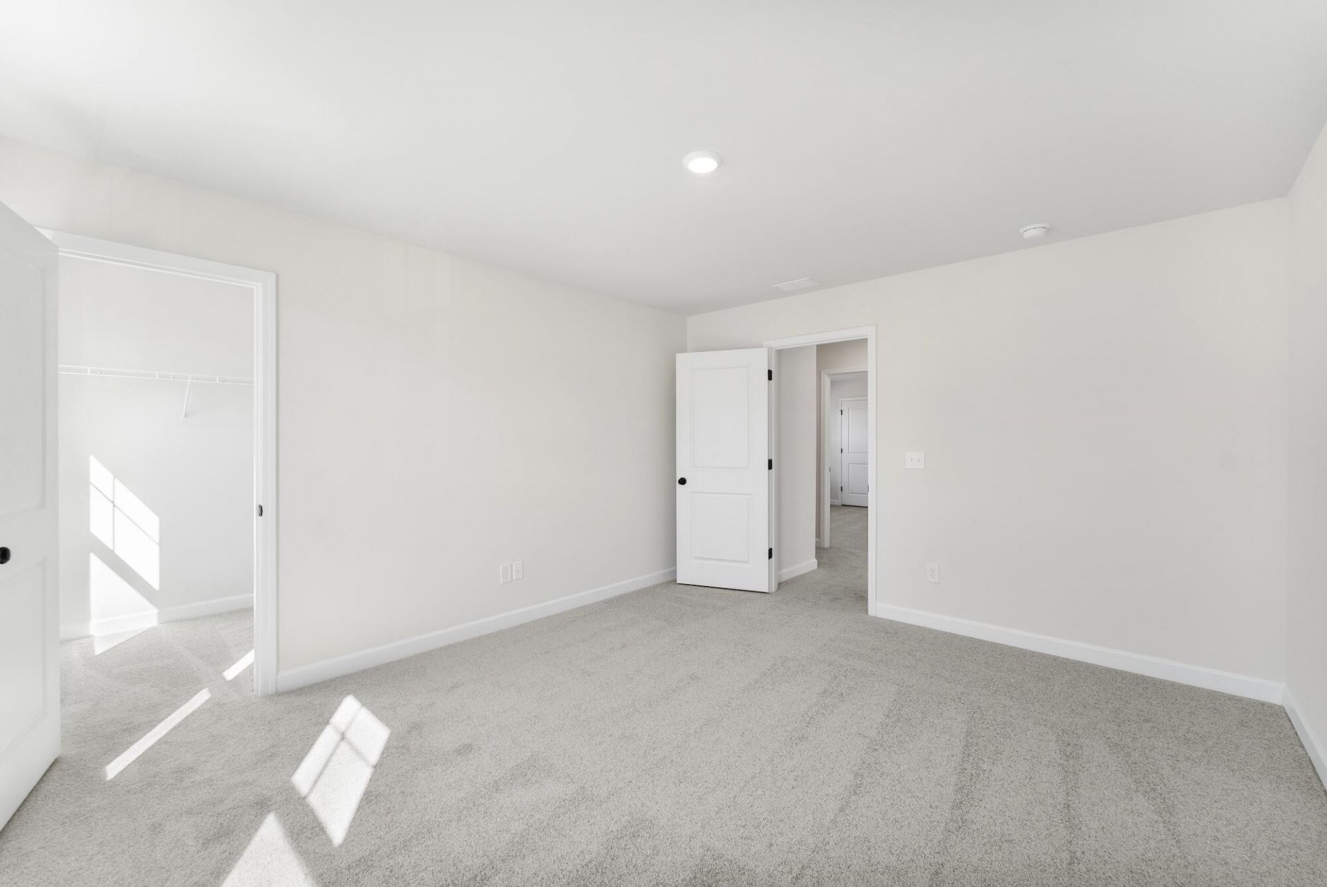 219 Crosswick Street Photo 25