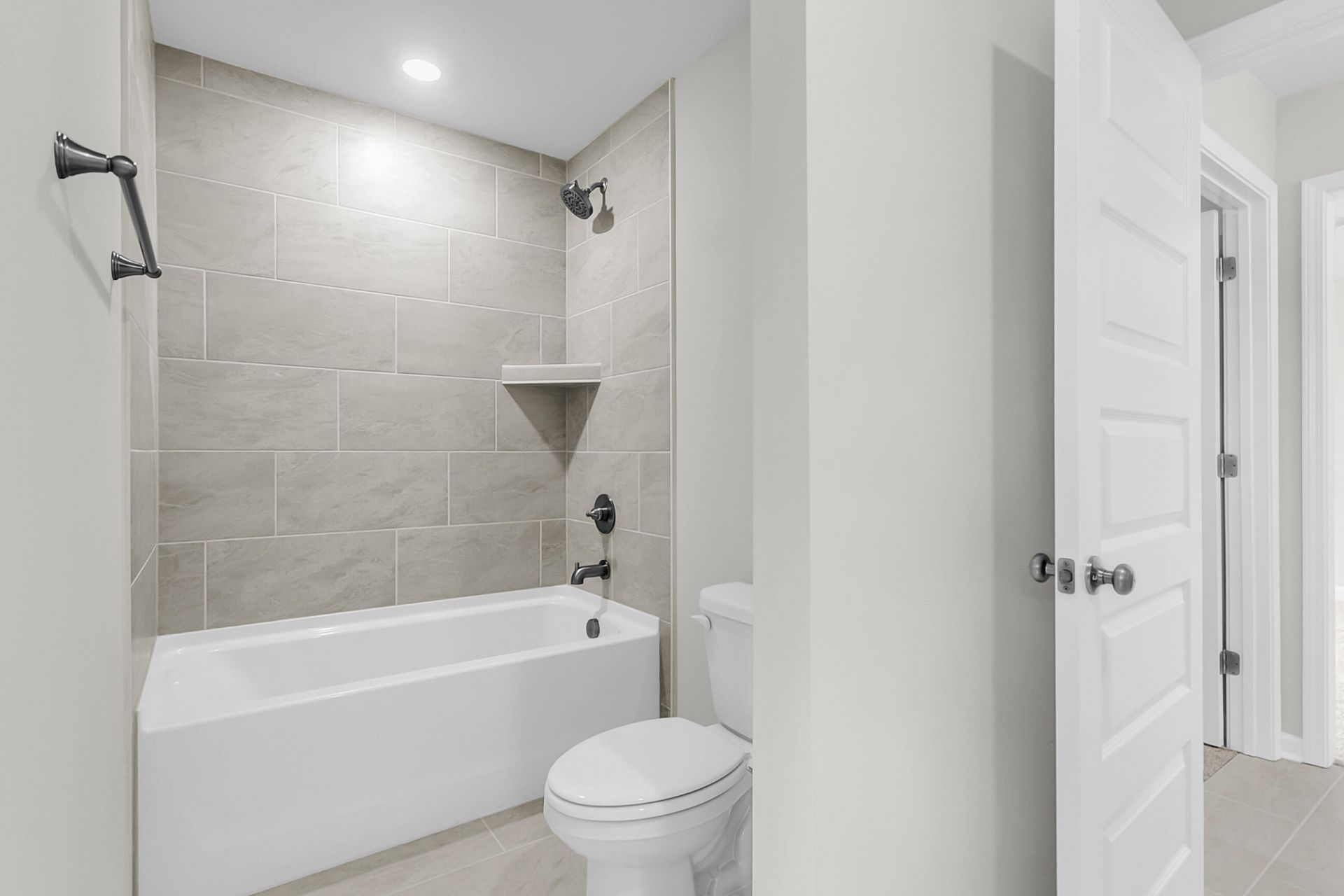 219 Crosswick Street Photo 35