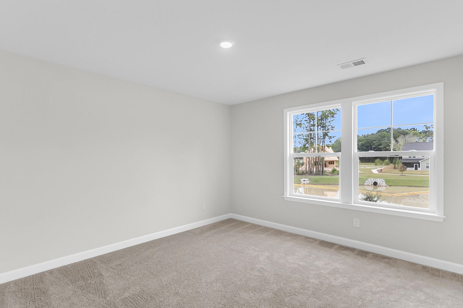 219 Crosswick Street Photo 37