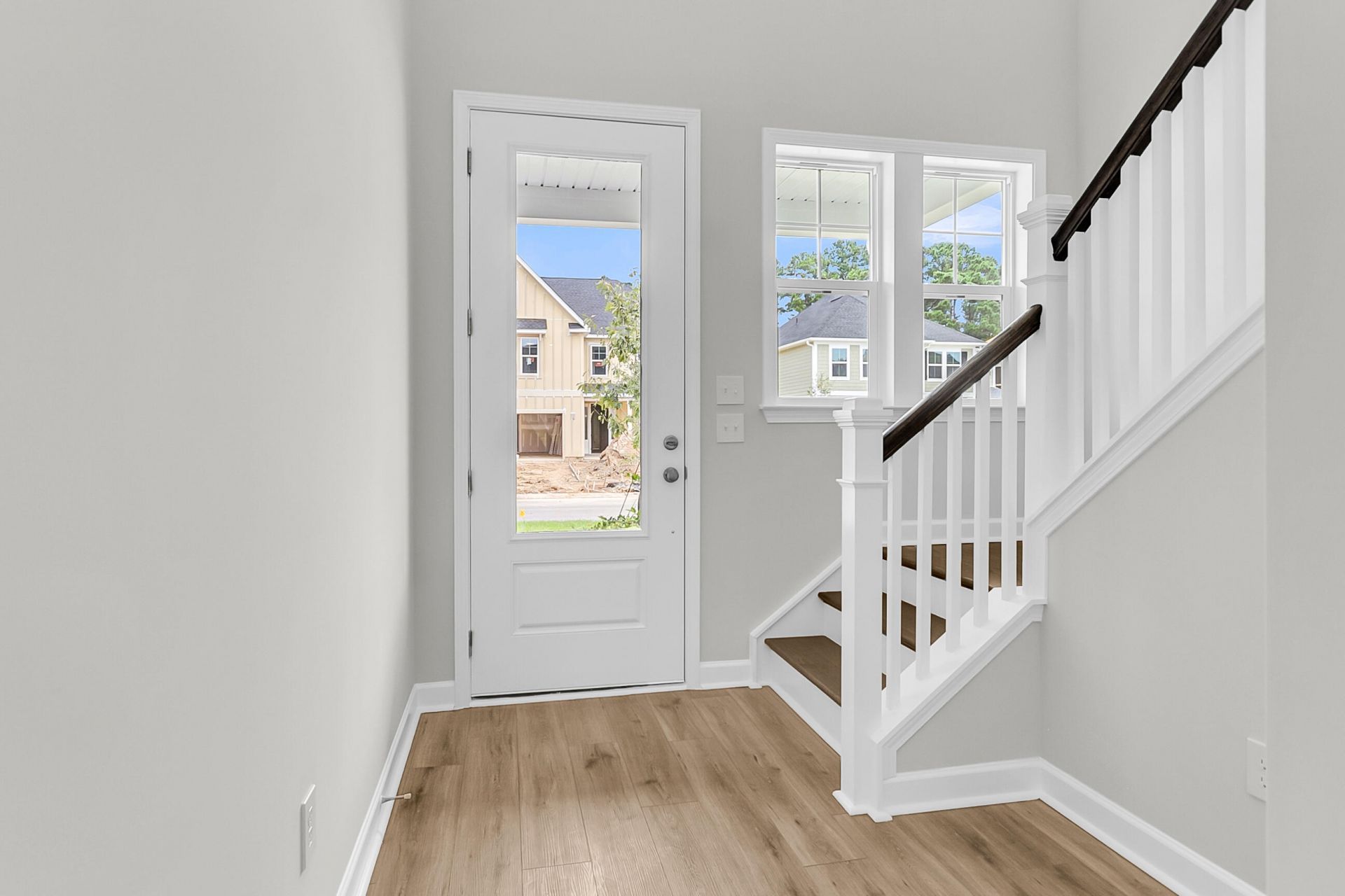 219 Crosswick Street Photo 4