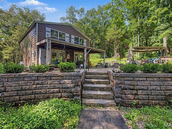133 Wood Valley Trail , Pacific, MO 63069