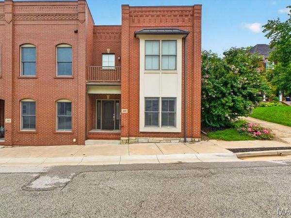 107 E Main Street , Washington, MO 63090