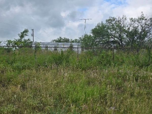 7057 Hwy 90a , Gonzales, TX 78629