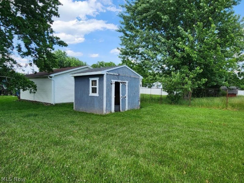 798 Devitt Avenue, Campbell, OH 44405 Photo 5