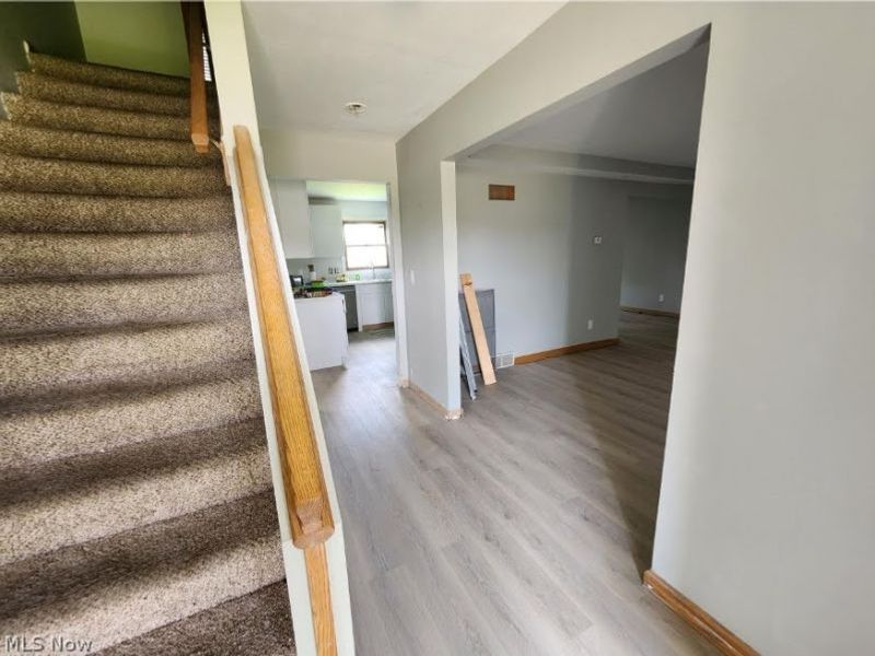 798 Devitt Avenue, Campbell, OH 44405 Photo 9