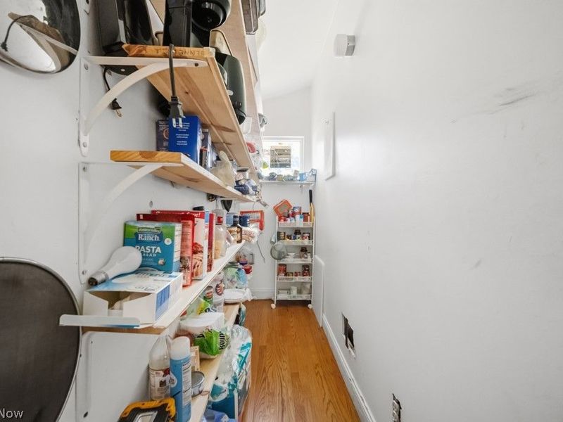 2510 Montclair Avenue, Cleveland, OH 44109 Photo 13