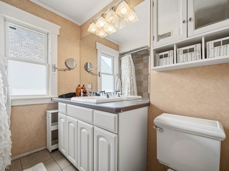 2510 Montclair Avenue, Cleveland, OH 44109 Photo 16