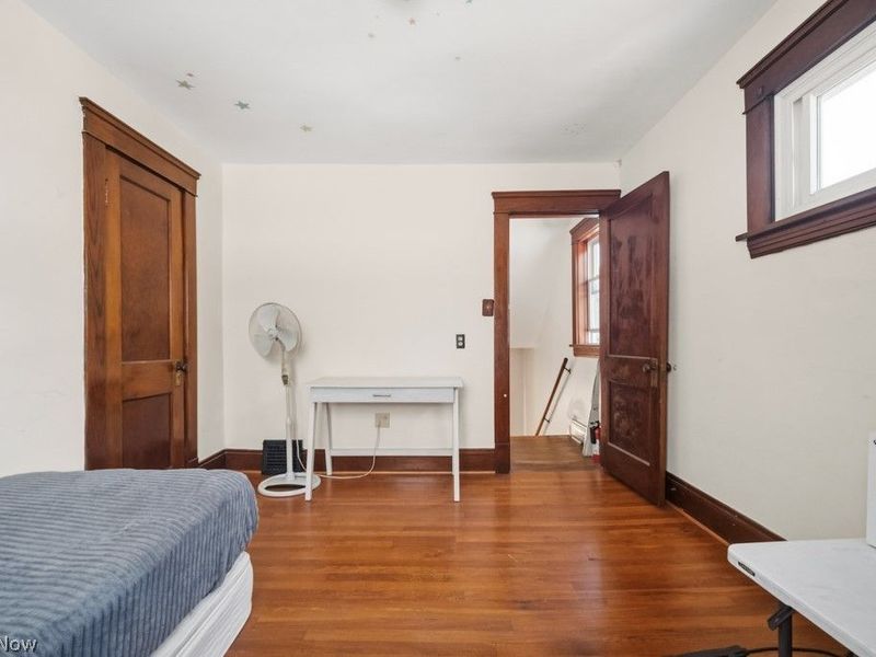 2510 Montclair Avenue, Cleveland, OH 44109 Photo 21