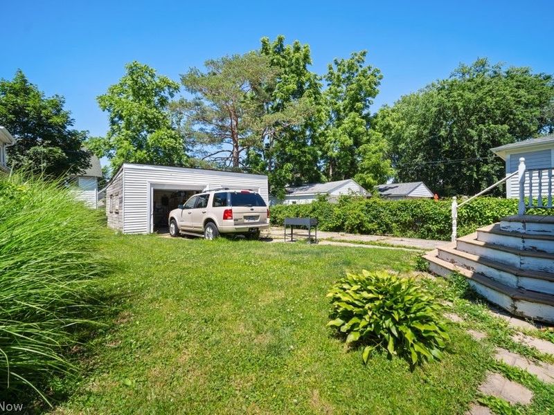 2510 Montclair Avenue, Cleveland, OH 44109 Photo 31