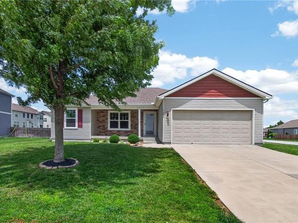 1200 SW Cornwall Road, Raymore, MO 64083