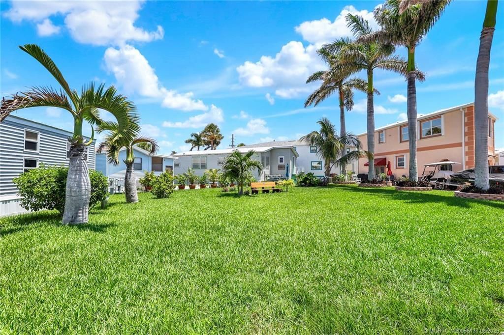 997 Nettles Boulevard, Jensen Beach, FL 34957 Photo