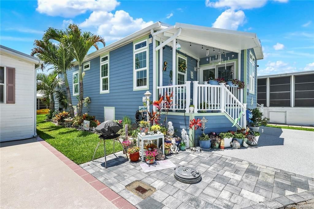 997 Nettles Boulevard, Jensen Beach, FL 34957 Photo
