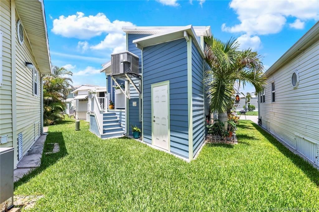 997 Nettles Boulevard, Jensen Beach, FL 34957 Photo