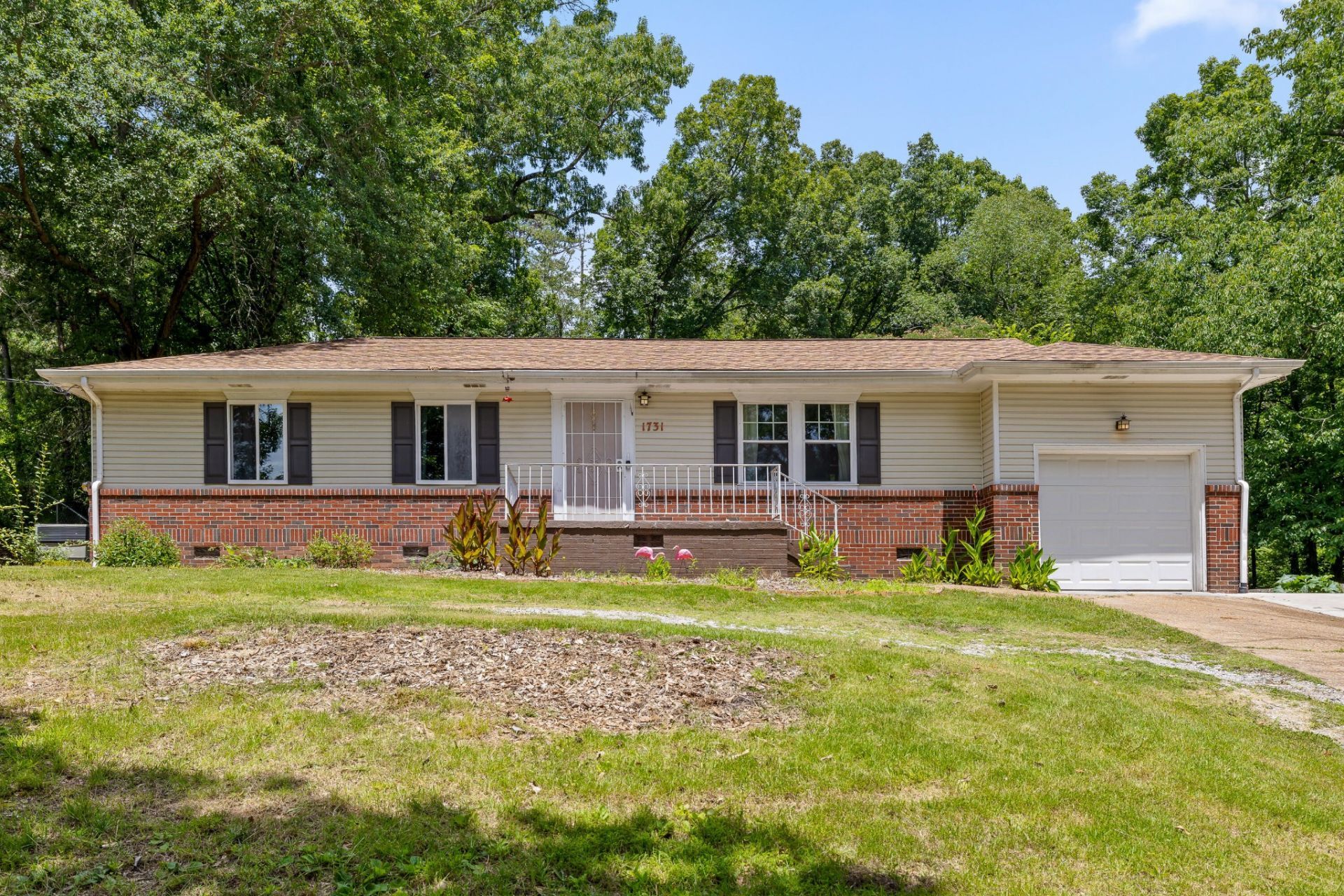 1731 Jeanaga Trail, Chattanooga, TN 37406 Main Photo