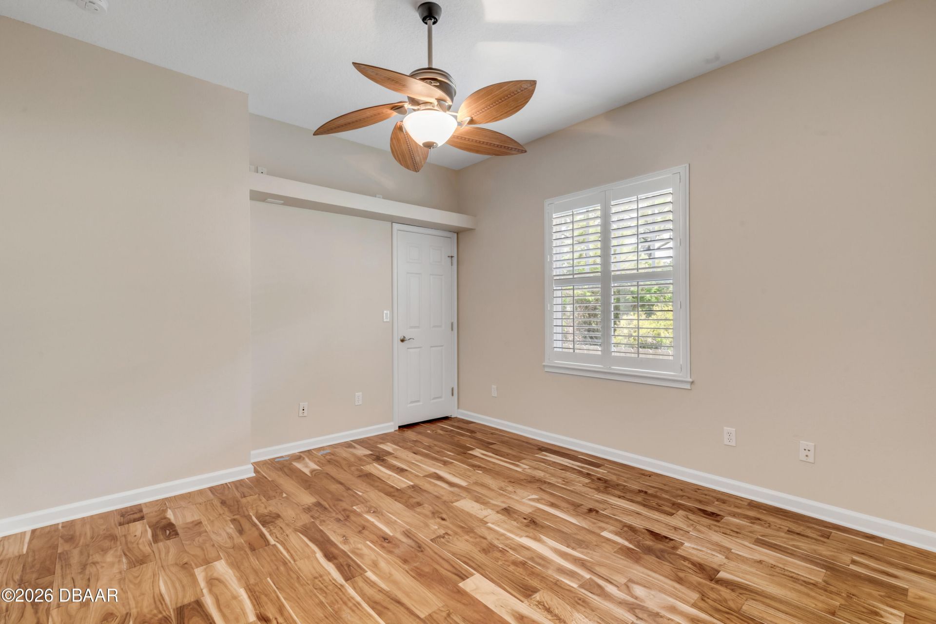 521 S Peninsula Avenue, New Smyrna Beach, FL 32169 Photo