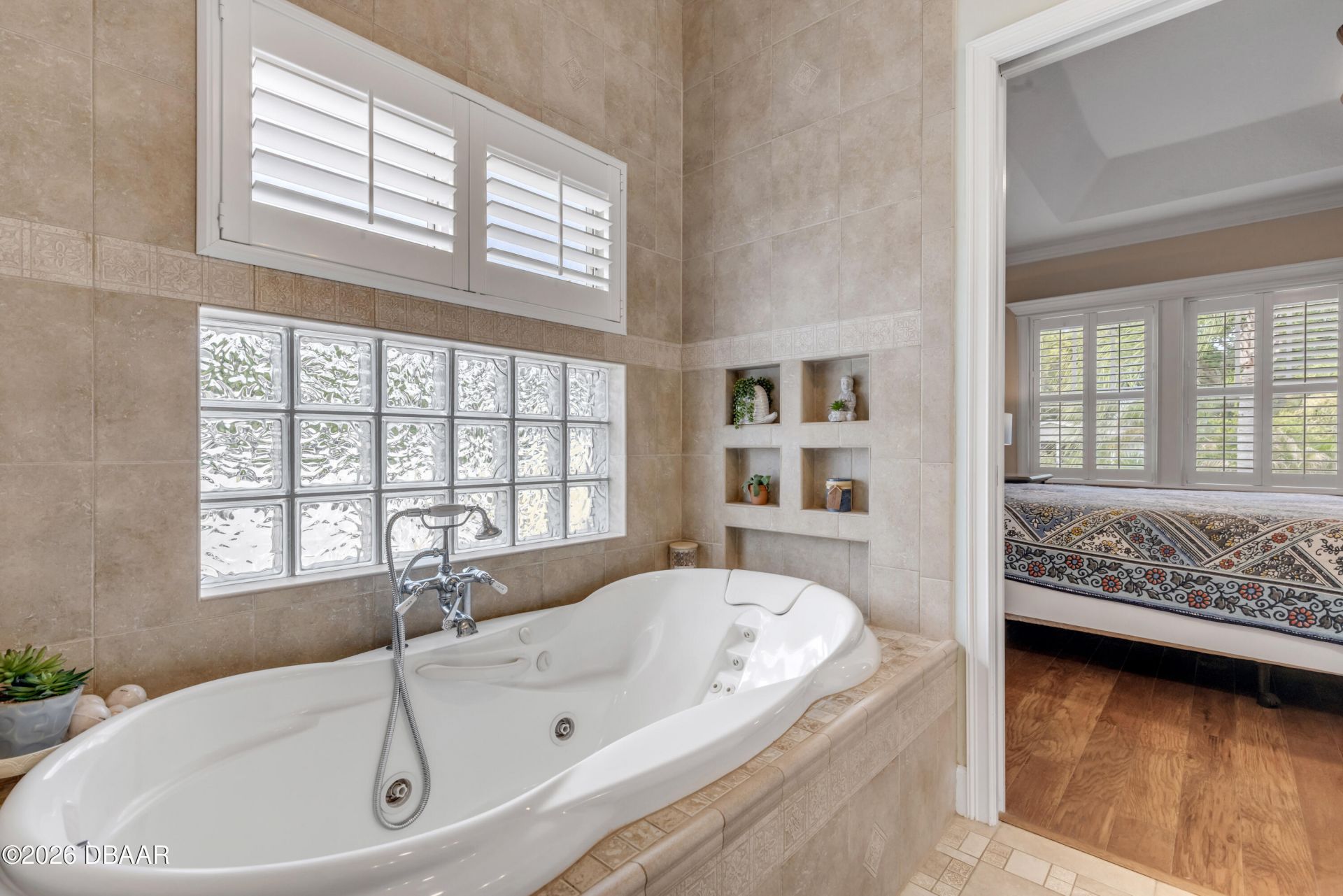 521 S Peninsula Avenue, New Smyrna Beach, FL 32169 Photo
