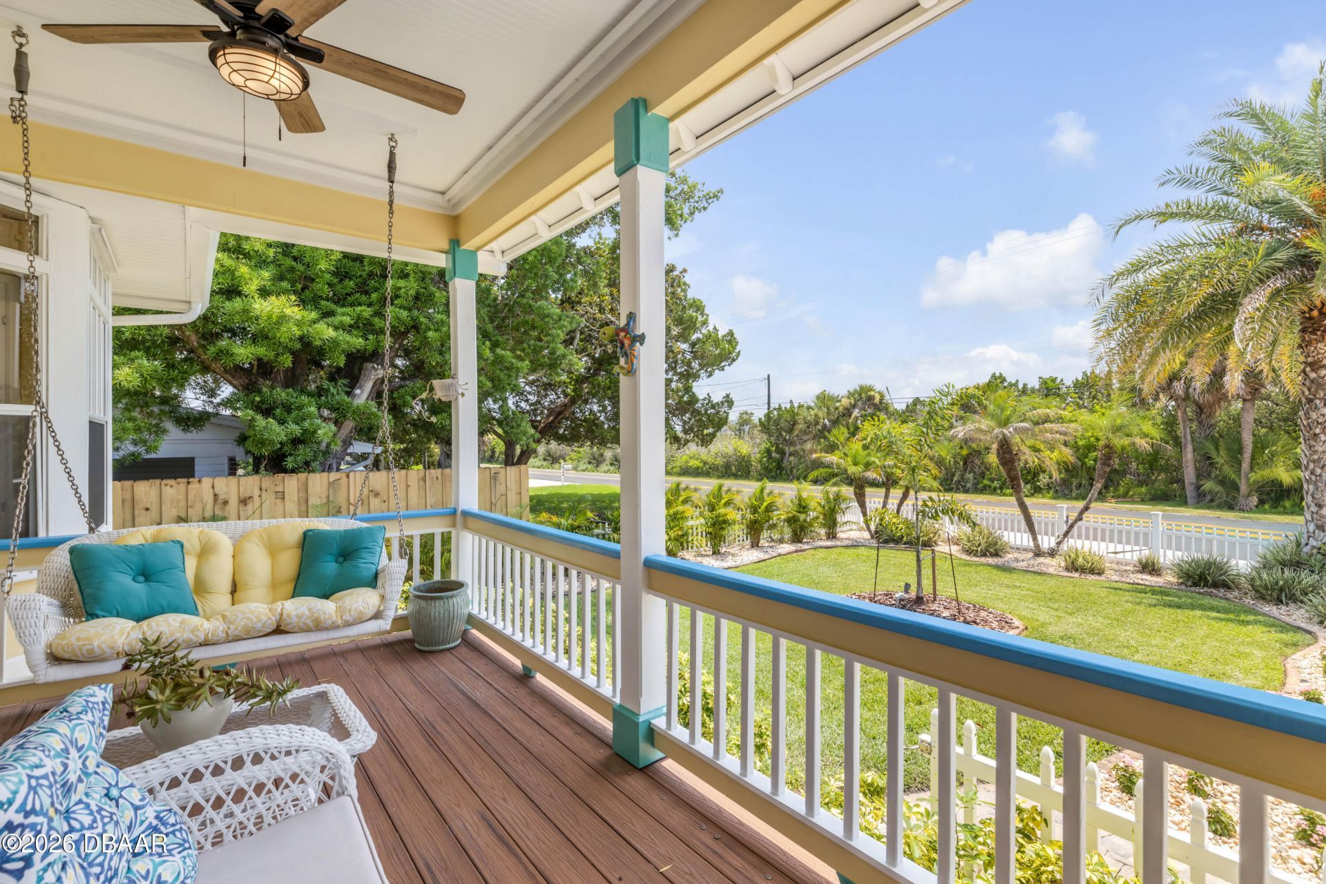 521 S Peninsula Avenue, New Smyrna Beach, FL 32169 Photo