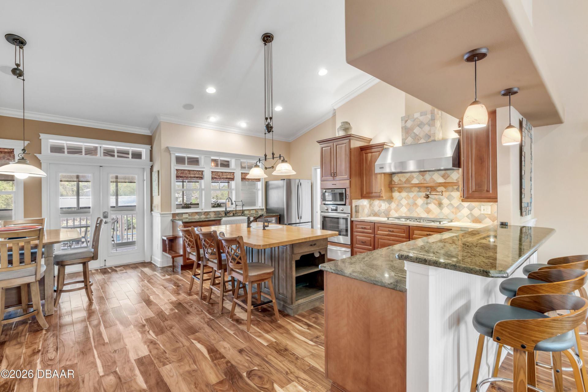 521 S Peninsula Avenue, New Smyrna Beach, FL 32169 Photo
