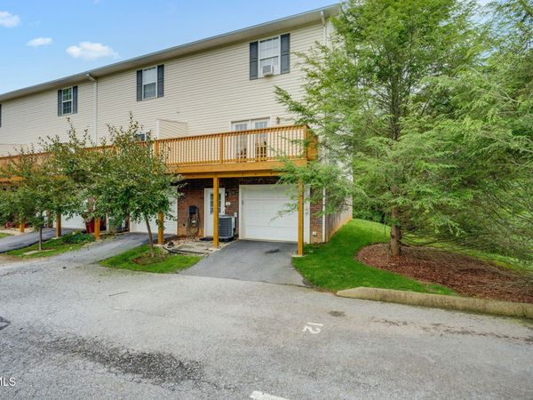 2201 Cherokee Road, Unit Apt 12, Johnson City, TN 37604