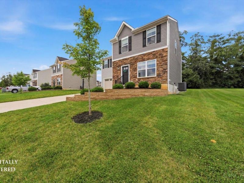 4990 Sullivans Ridge Drive, Morrow, OH 45152 Photo 3