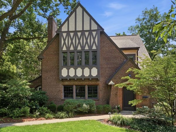1346 Park Ridge Place, Cincinnati, OH 45208