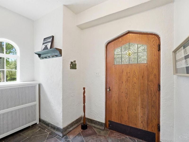 1346 Park Ridge Place, Cincinnati, OH 45208 Photo 4