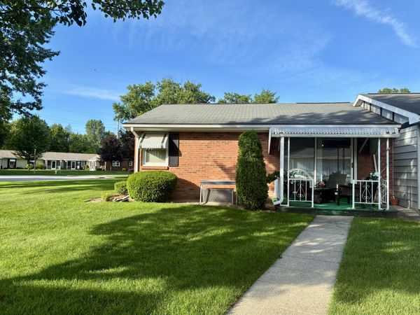 896 Andover Court SE, Grand Rapids, MI 49508