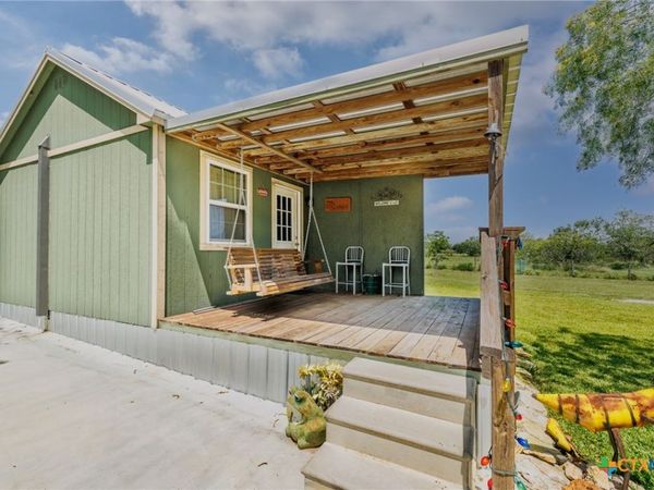 505 Cr 109 , Gonzales, TX 78629
