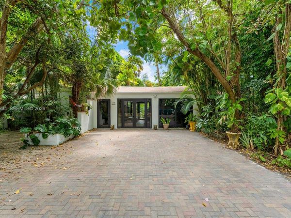 5390 Sunset Dr , Miami, FL 33143