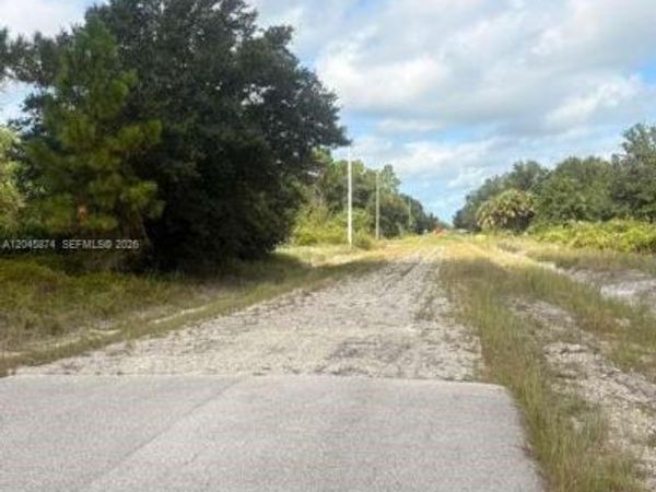 2517 54TH ST W, Lehigh Acres, FL 33971