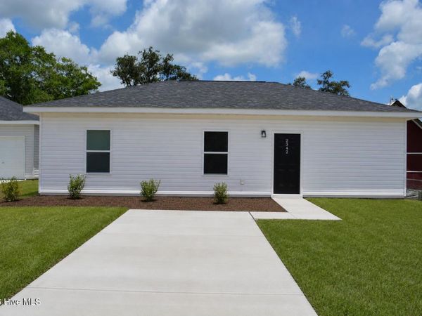 2342 Jolly Roger Drive SW, Supply, NC 28462